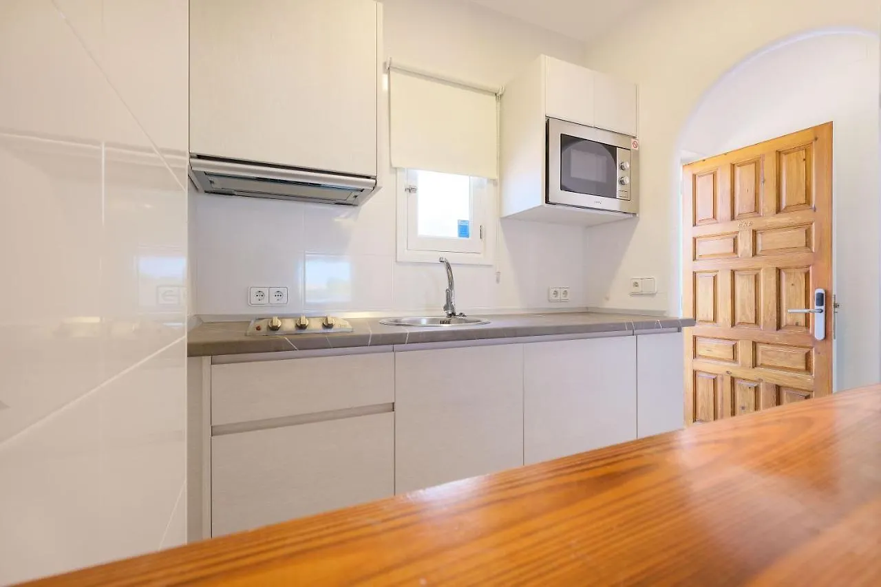 سانتا أيُلاريا ذيس ريو Azuline Apartamentos Can Sanso 2*, سانتا أيُلاريا ذيس ريو إسبانيا